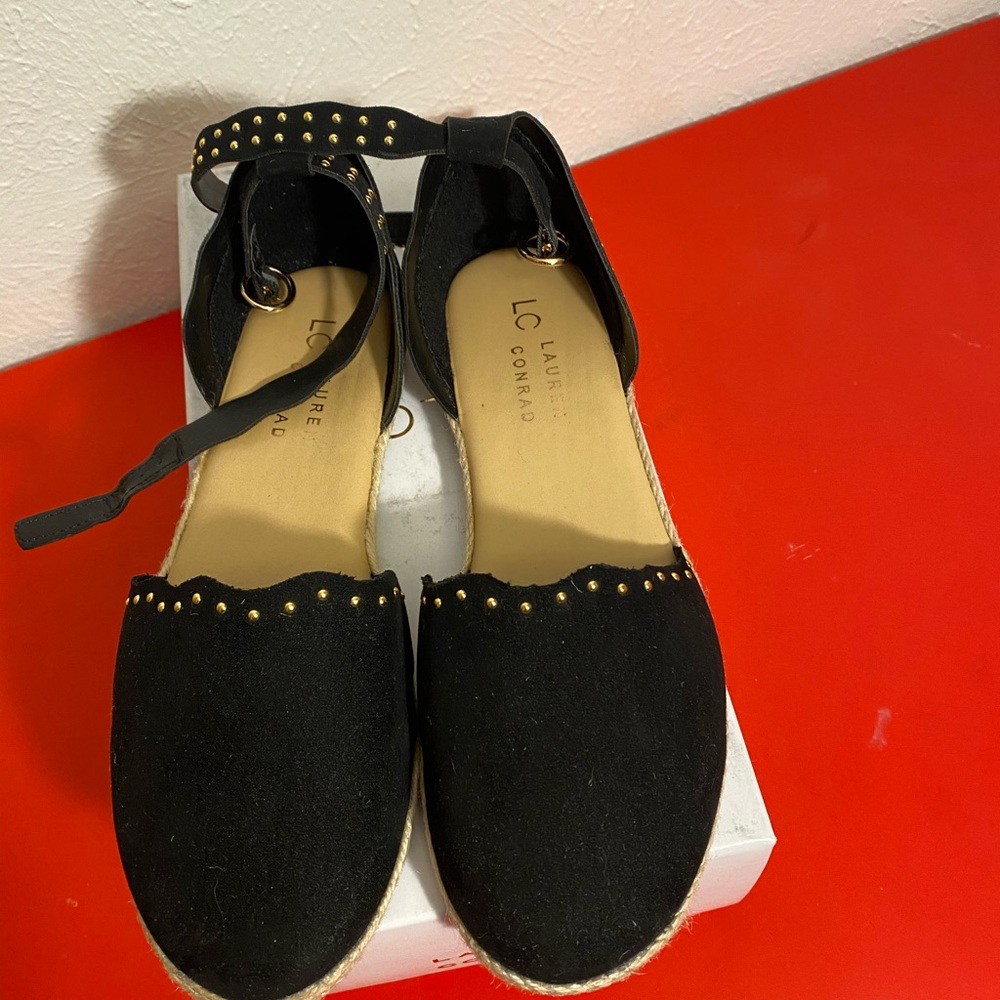 Lauren Conrad flats